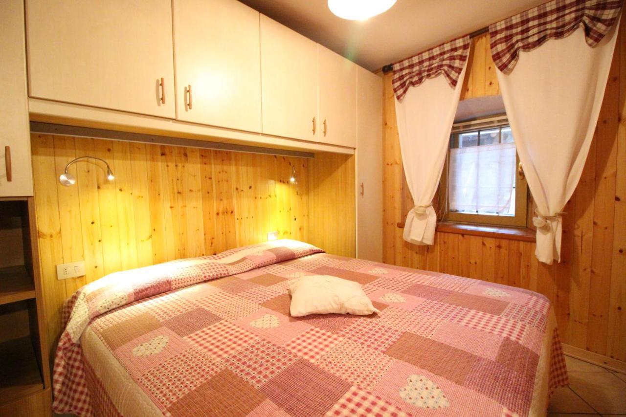 L'Ermellino Bilocale In Centro - Affitti Brevi Italia Apartment Brusson Luaran gambar