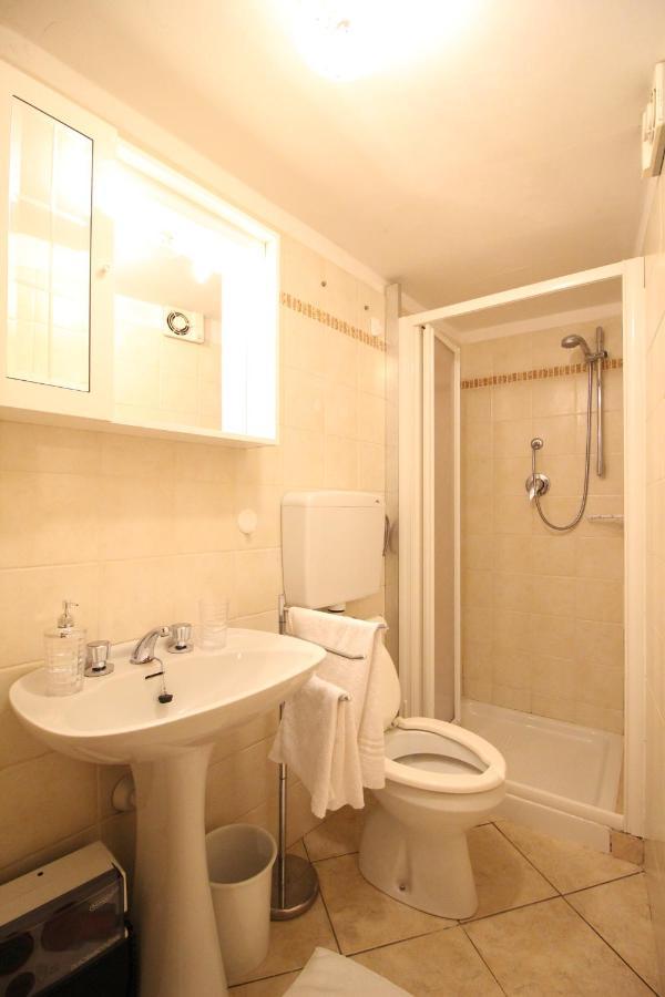 L'Ermellino Bilocale In Centro - Affitti Brevi Italia Apartment Brusson Luaran gambar